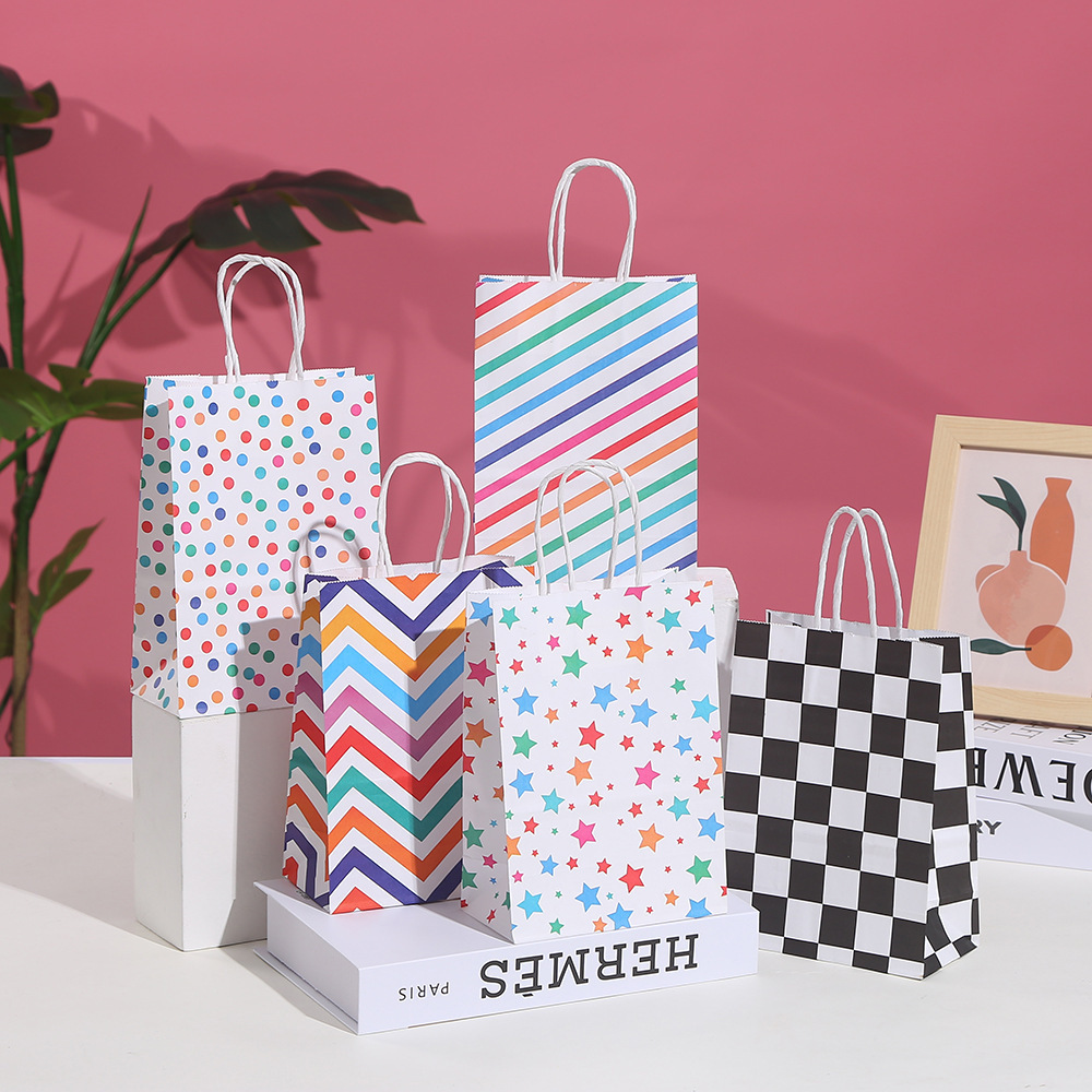 Baby Clothing Event - 30 szt. Paskowane papierowe torby prezentowe
