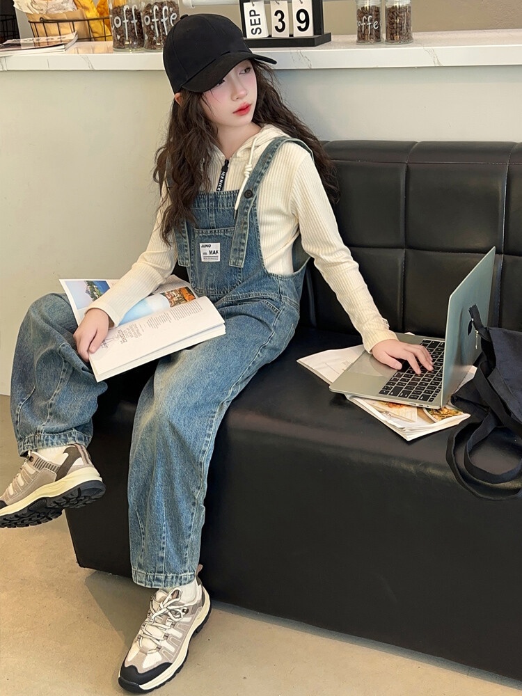 Wiosenne, wygodne kombinezony  – Baby Overall Denim recenzja i cena