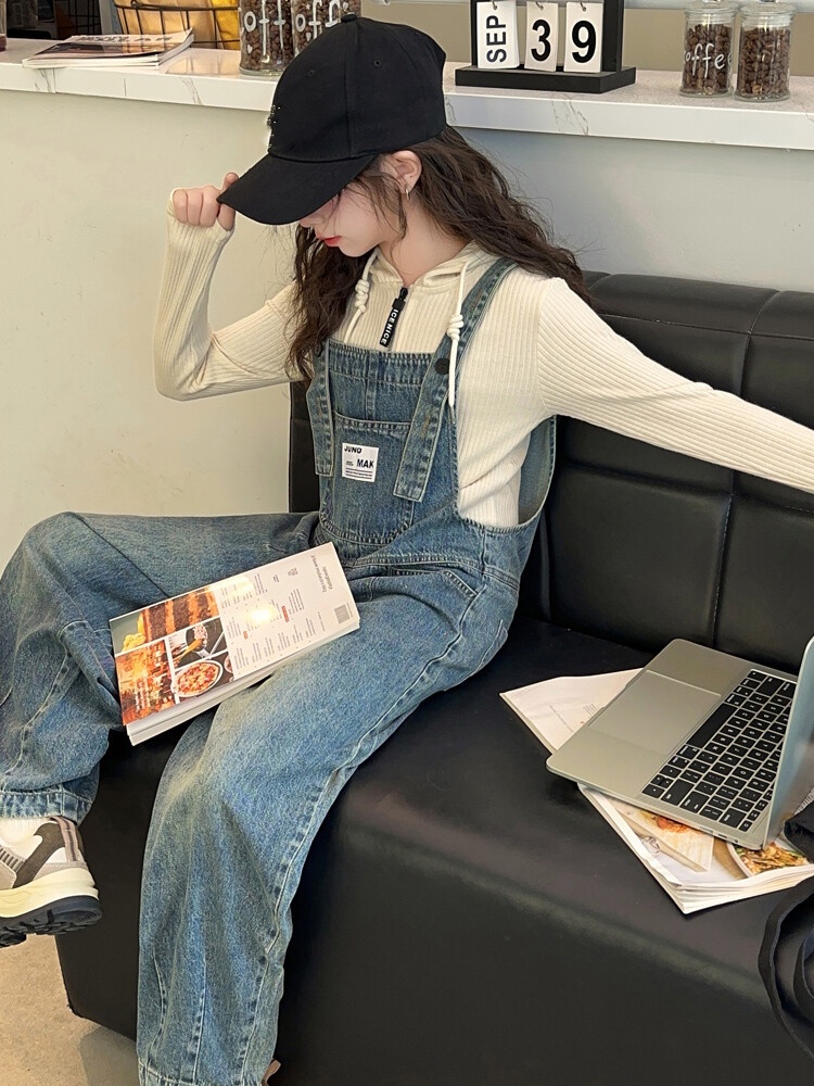 Wiosenne, wygodne kombinezony  – Baby Overall Denim recenzja i cena